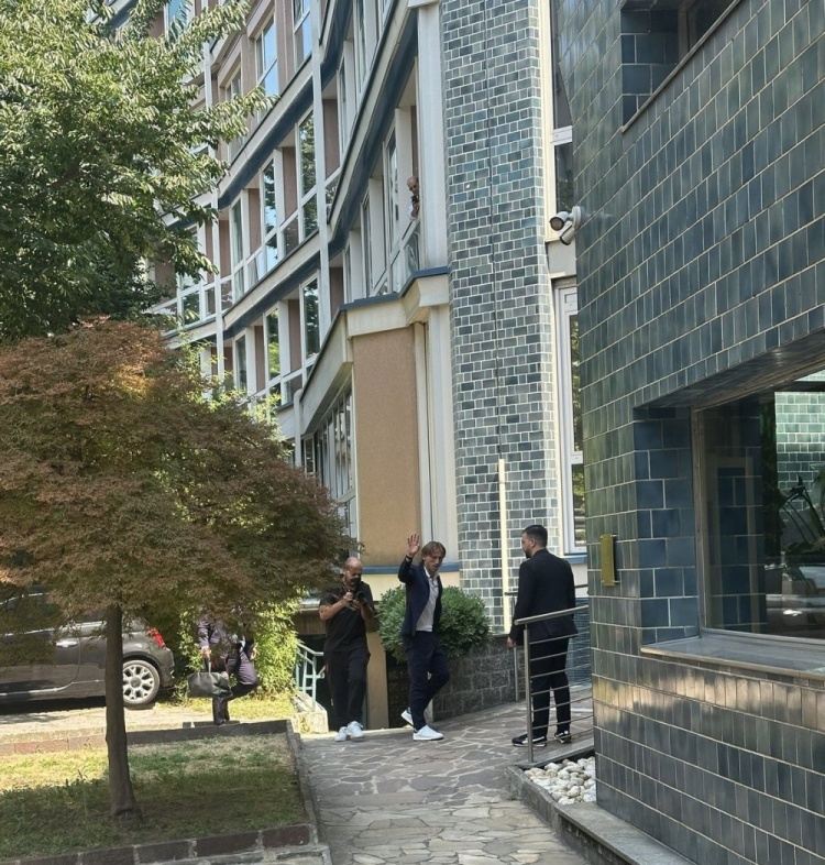 开云中国-金球先生加盟在即！记者：莫德里奇接受米兰的体检