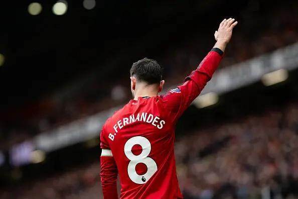 开云中国-【英超】B费超贝帅助攻纪录 曼联3比1维拉稳在前三